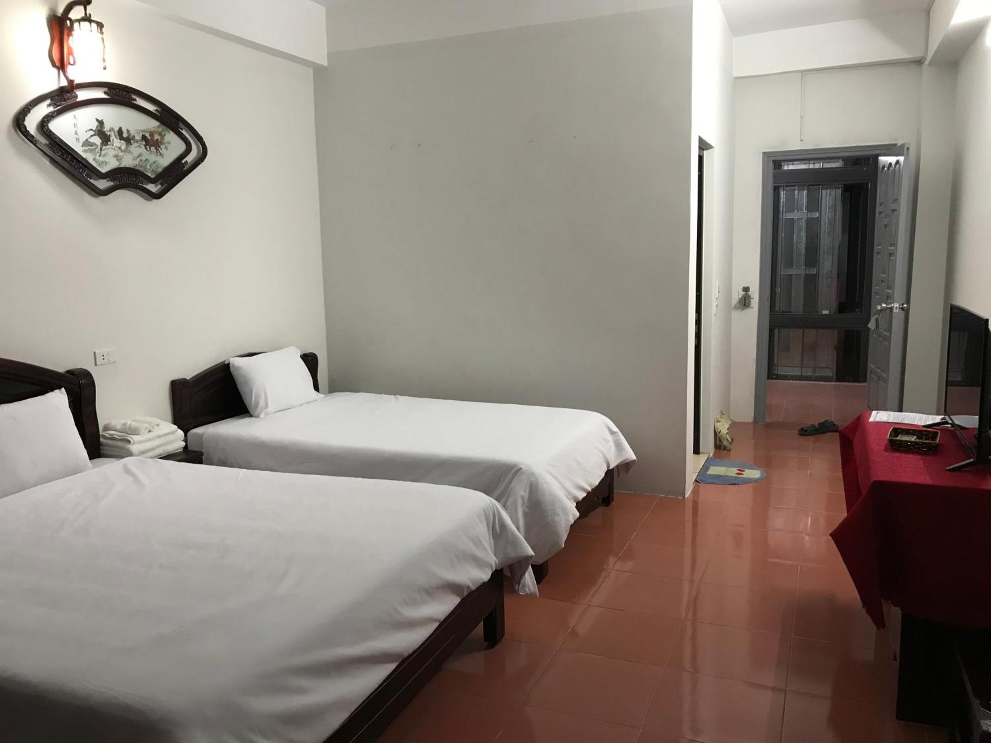Anh Anh Hotel Bac Ha  Exterior photo