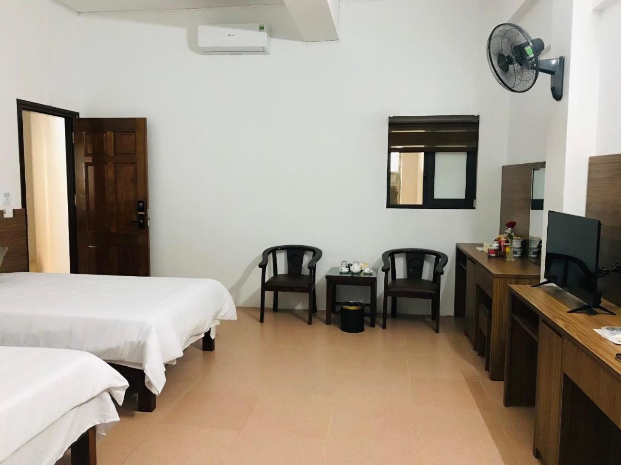 Anh Anh Hotel Bac Ha  Exterior photo