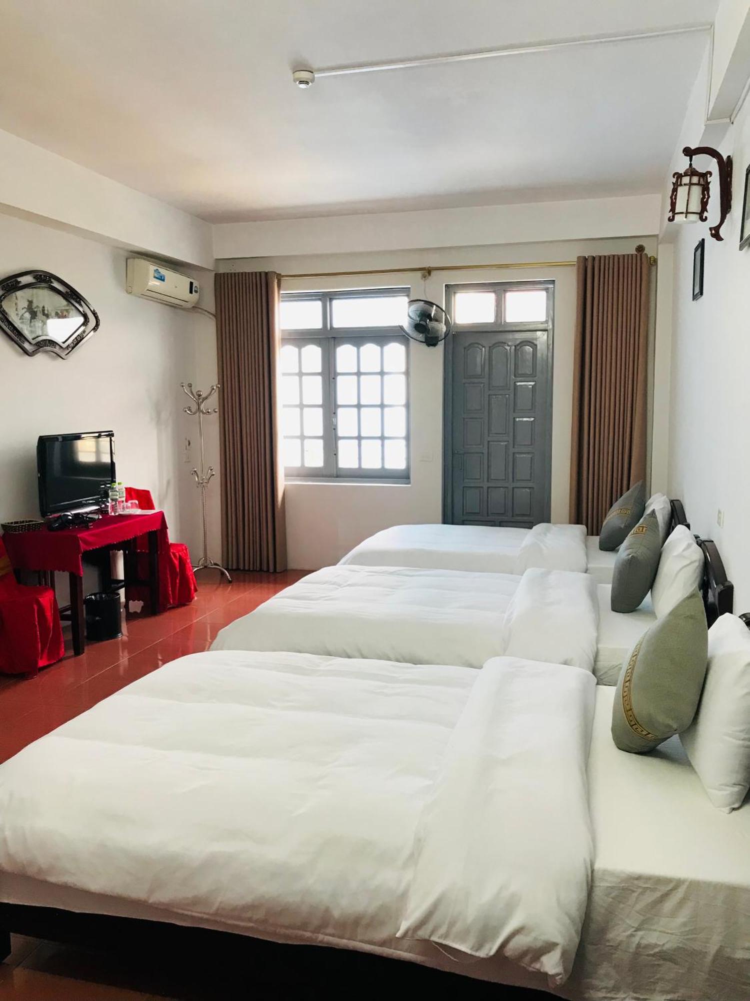 Anh Anh Hotel Bac Ha  Exterior photo